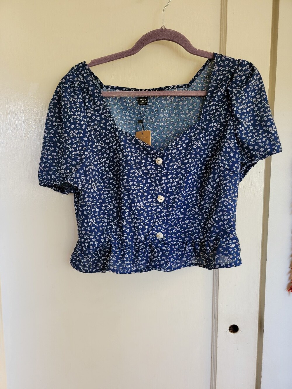 Shein Blue Floral Button-Front Peplum Crop Top